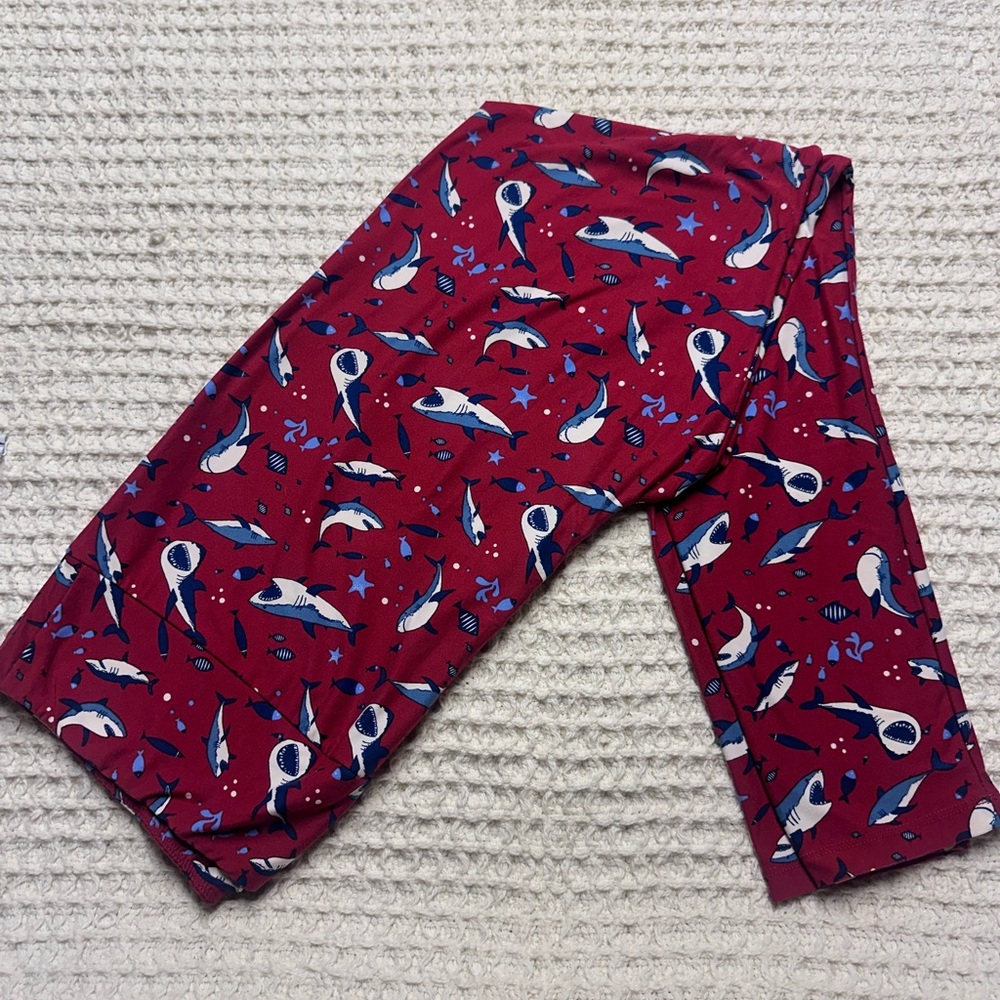 LuLaRoe Red Shark & Fish Print Leggings